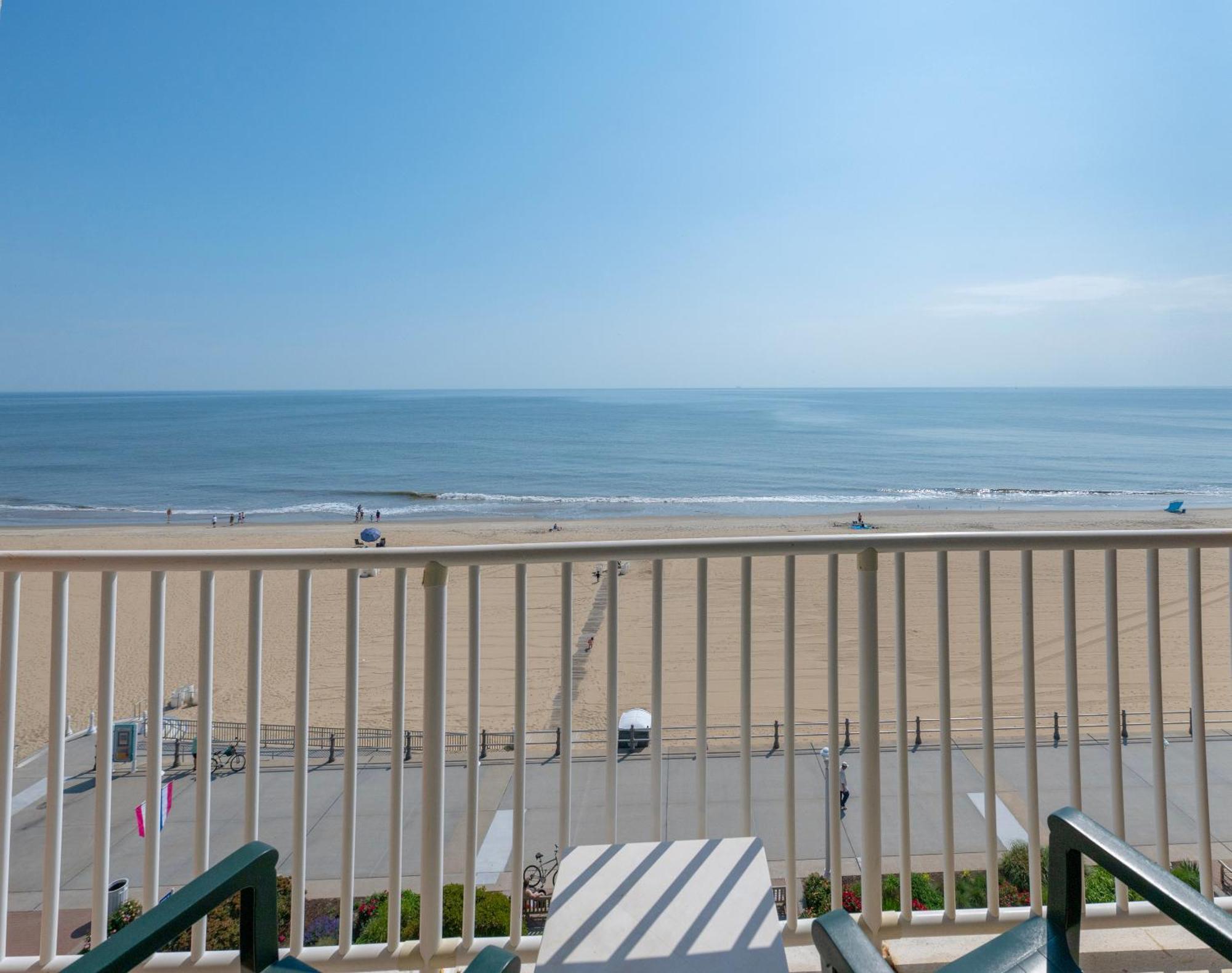 Holiday Inn & Suites Virginia Beach - North Beach By Ihg Exteriör bild
